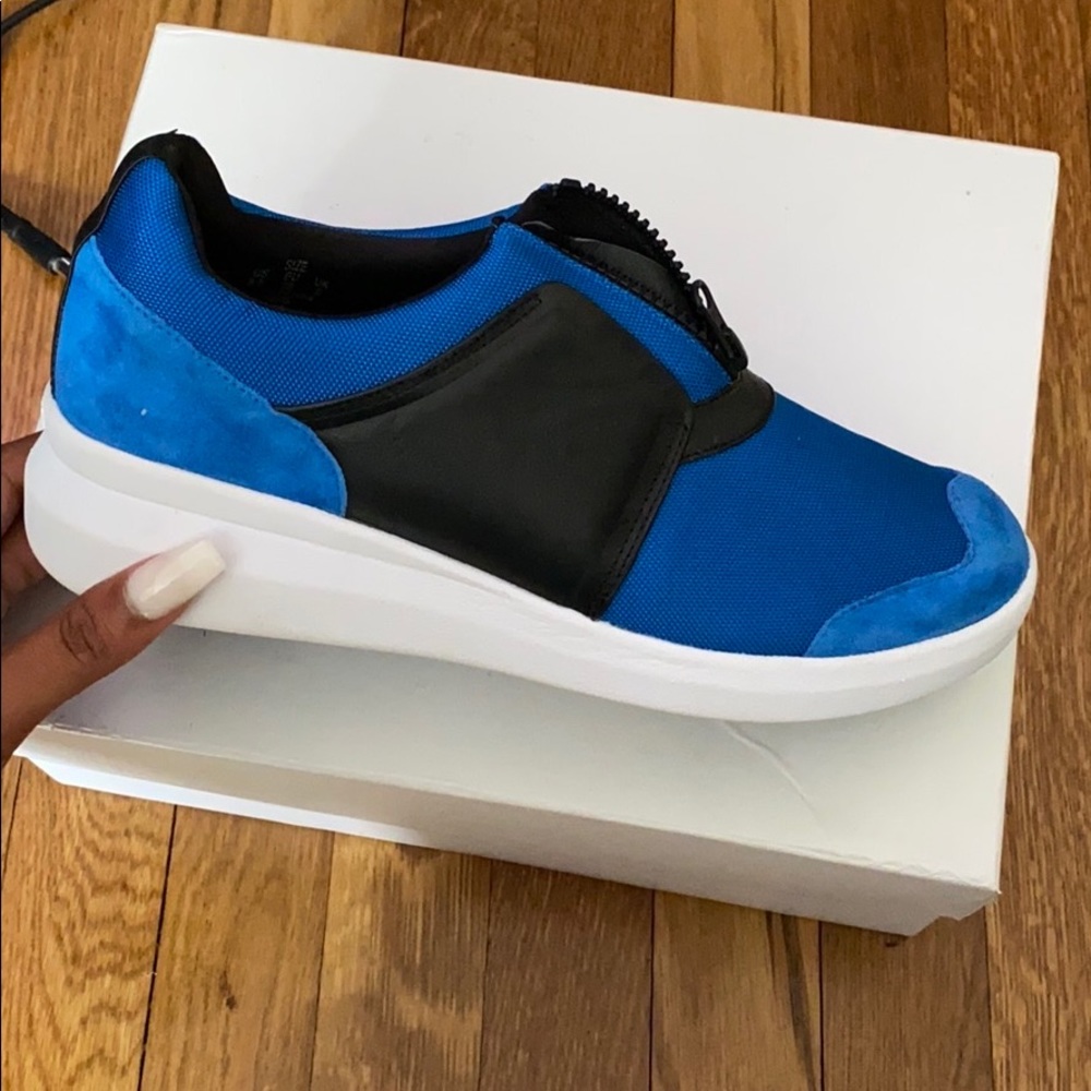 DKNY Platform Sneaker